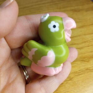 dated 1982, Strawberry Shortcake Lime Chiffon's pet PARFAIT PARROT Replacement